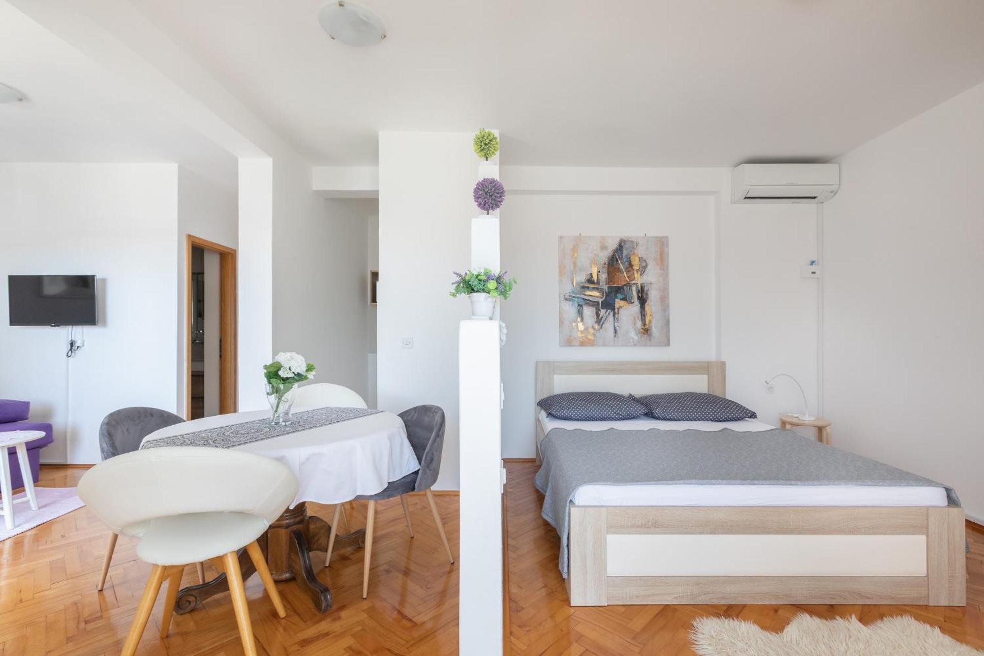 Miandmi Apartments マカルスカ エクステリア 写真